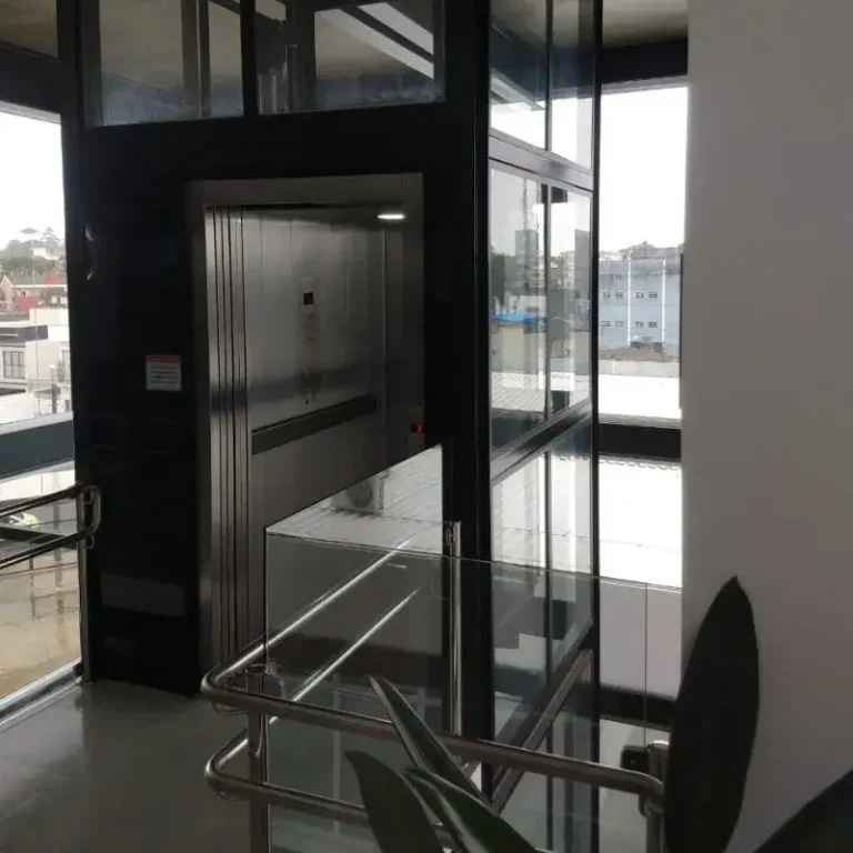 elevador-hidraulico-cadeirantes-01