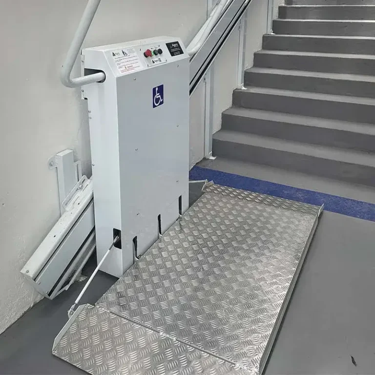 elevador-plataforma-escada-02